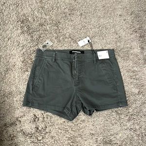 NWT express size 2